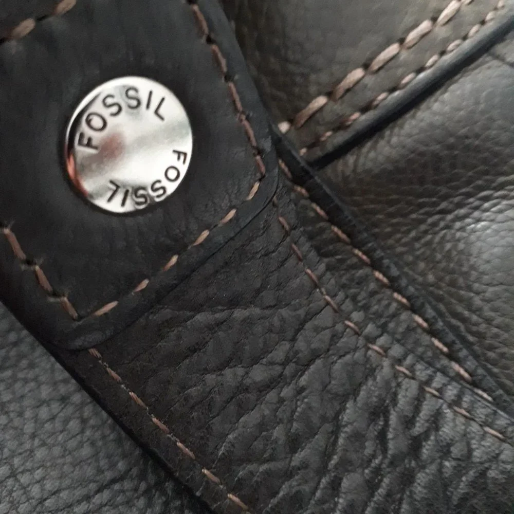 Fossil Genuine Leather Olive Green Bag - Picture 7 of 16